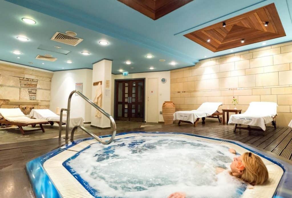 Paphos Gardens Apartment Ngoại thất bức ảnh