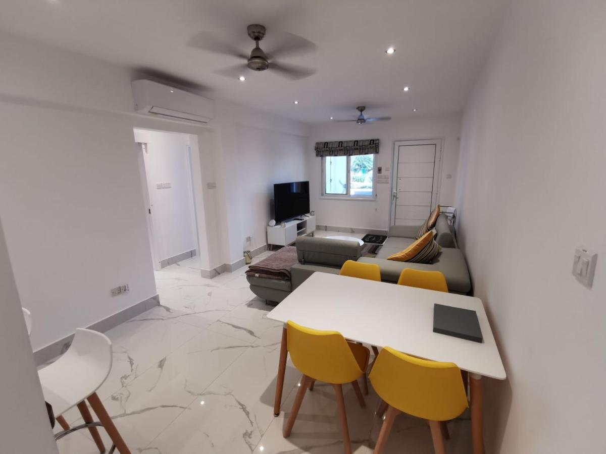 Paphos Gardens Apartment Ngoại thất bức ảnh