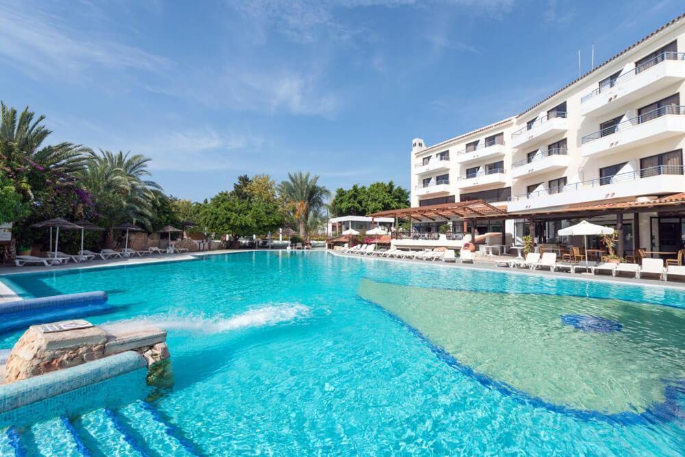 Paphos Gardens Apartment Ngoại thất bức ảnh