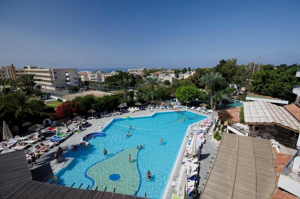 Paphos Gardens Apartment Ngoại thất bức ảnh