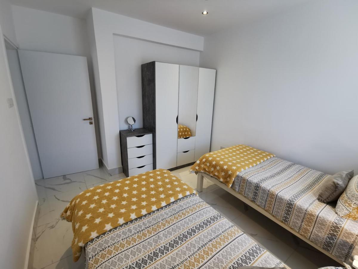 Paphos Gardens Apartment Ngoại thất bức ảnh